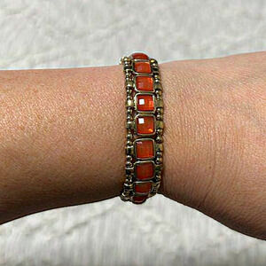 Gold Tone Stretch Coral Salmon Color‎ Gem Bracelet